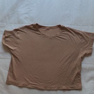 Lululemon Cates tee